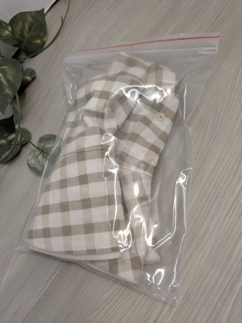 Universal Thread Beige and White Gingham Bucket Hat - Picture 4 of 4